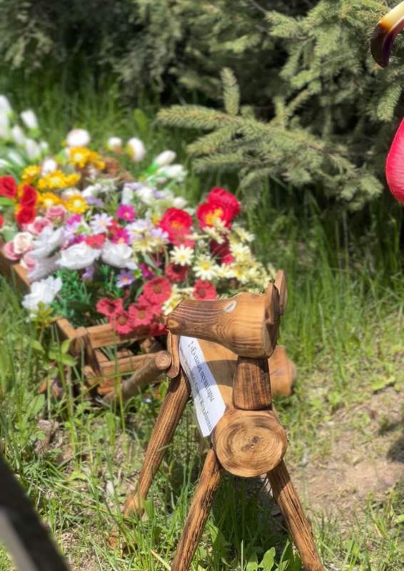 Алматинские школьники высадили более 2 тысяч тюльпанов