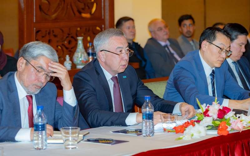 Казахстан планирует использовать мощности Бейнеуского терминала для увеличения экспорта муки и зерна в Афганистан Казахстан планирует использовать мощности Бейнеуского терминала для увеличения экспорта муки и зерна в Афганистан