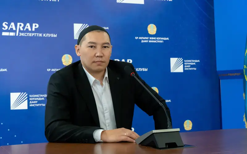 политолог Риззат Тасым