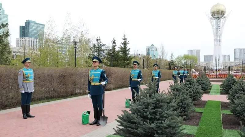 Қозоғистон Мудофаа вазирлиги биноси яқинига кўчат ўтқазишди. Қозоғистон Мудофаа вазирлиги биноси яқинига кўчат ўтқазишди.