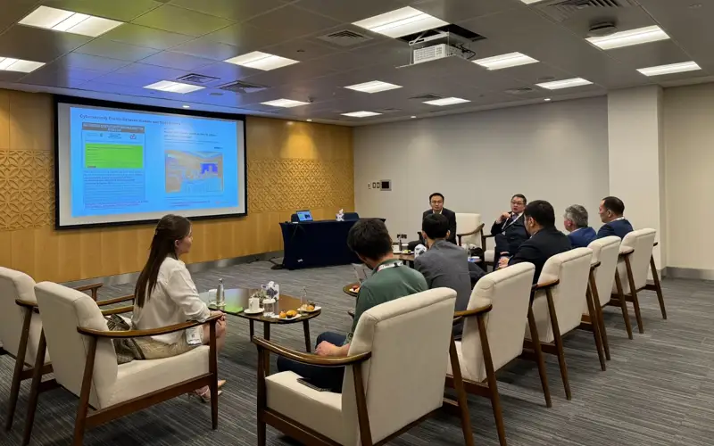 Делегация из Казахстана познакомилась с передовыми решениями Huawei по кибербезопасности