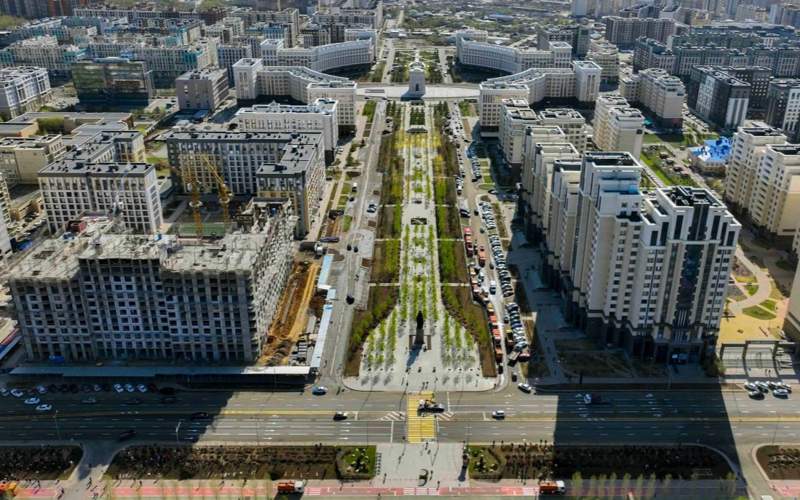 Касым-Жомарт Токаев принял участие в субботнике Астана