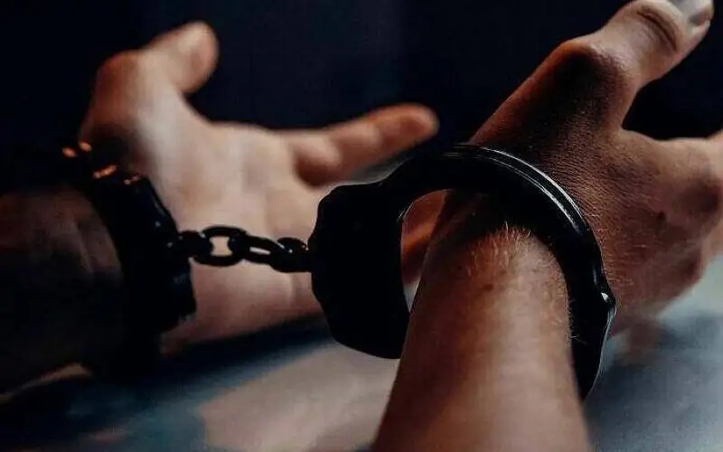 наручники, задержание