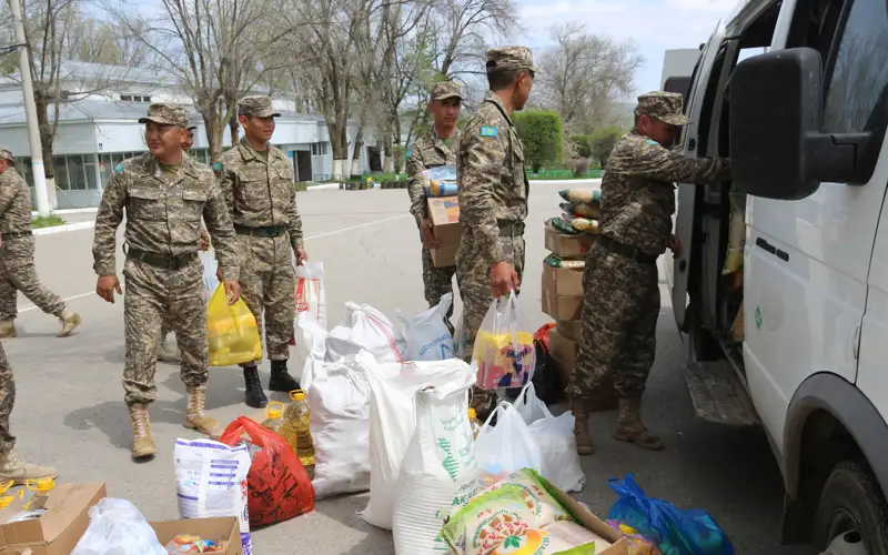 гуманитарная помощь, военные