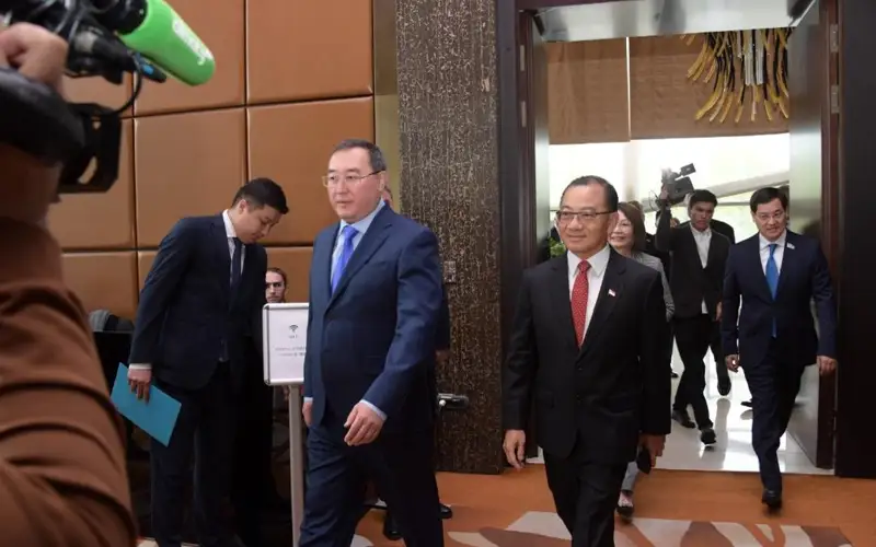 Kazakhstan, Singapore discuss issues of further cooperation