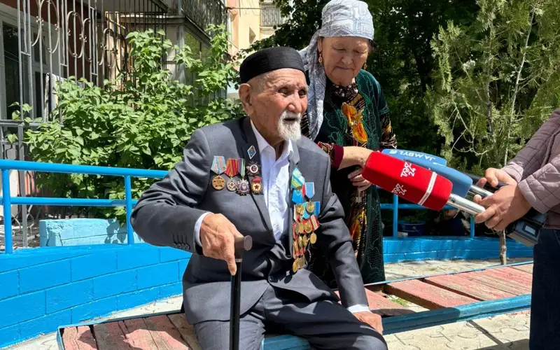 Субботник у ветерана Великой Отечественной войны