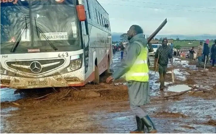 В Кении прорвало дамбу