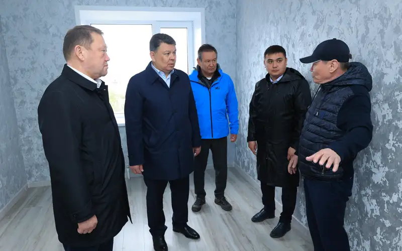 Канат Бозумбаев и бизнесмены