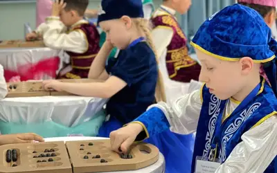 Атыраудағы түнгі секс, Казахстан, Қазақша порно