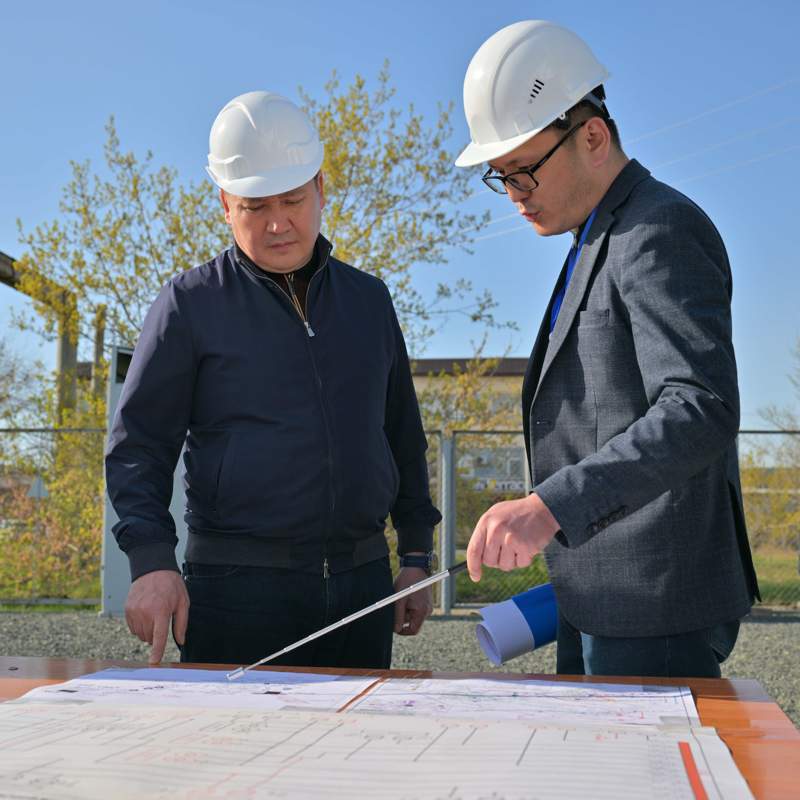 Канализационный коллектор в Экибастузе требует срочного ремонта Канализационный коллектор в Экибастузе требует срочного ремонта