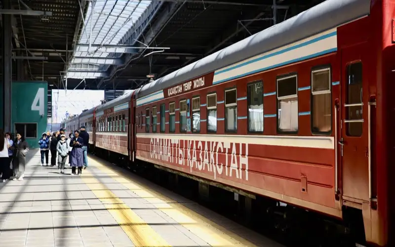  Медицинский поезд «Саламатты Қазақстан»