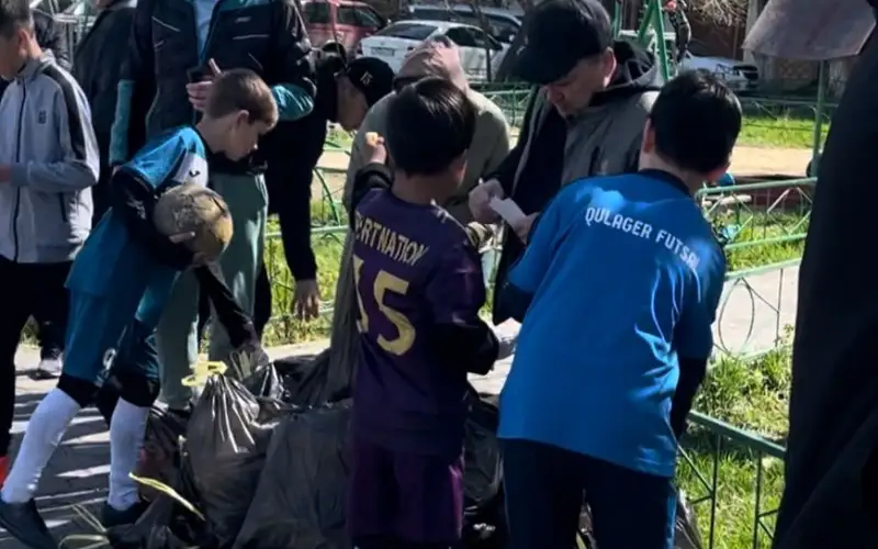 Юные акмолинские спортсмены приняли участие в экологической акции «Таза Қазақстан»