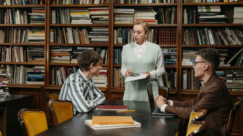 Библиотекарь