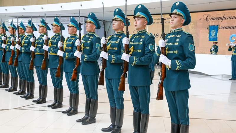 Выставка оружия Оружие