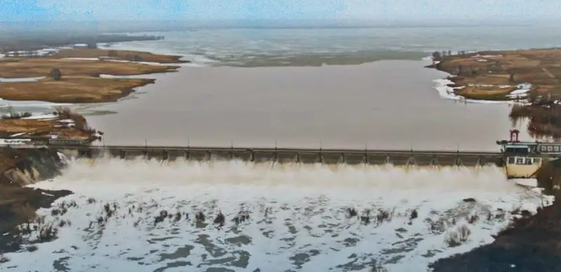 водохранилища 