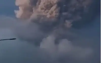 извержение вулкана в Индонезии