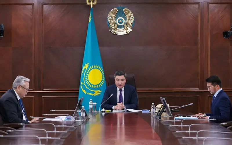 Олжас Бектенов 