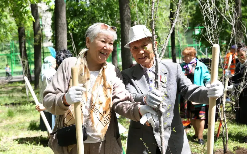 Аллея ветеранов открылась в Алматы