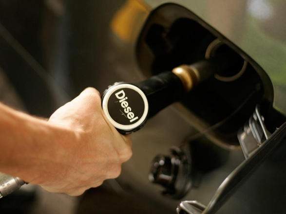 Azerbaijan sends another batch of diesel fuel to Armenia