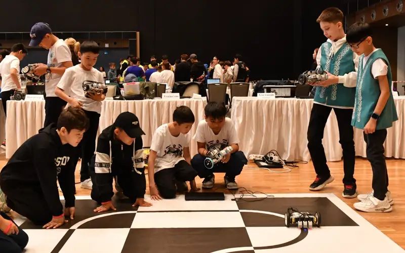 Международный чемпионат по робототехнике прошел в Астане