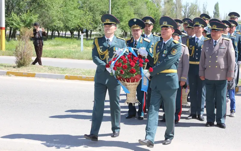 Память Халық Қаһарманы Сагадата Нурмагамбетова почтили в Таразе