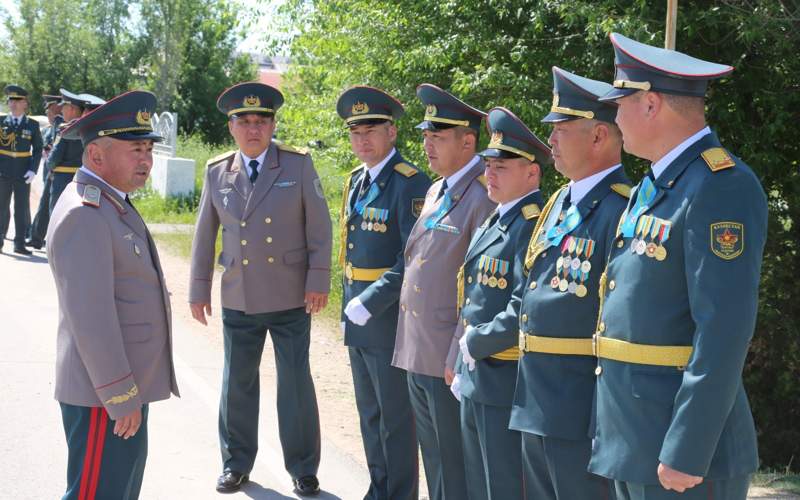 Память Халық Қаһарманы Сагадата Нурмагамбетова почтили в Таразе