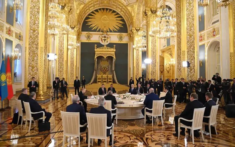 Kassym-Jomart Tokayev attends meeting of Supreme Eurasian Economic Council