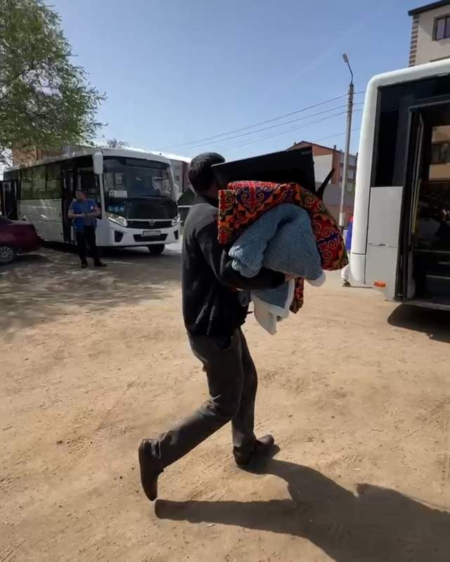 Дачники Уральска начали возвращаться домой