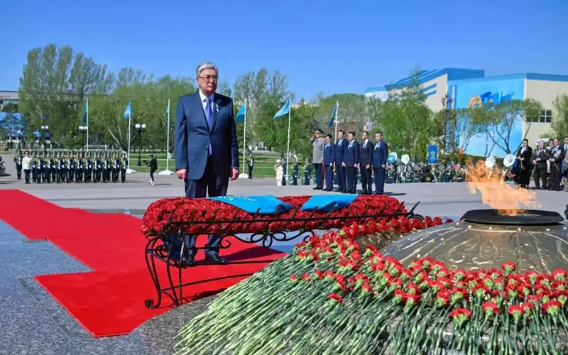 President Tokayev congratulates veterans on Victory Day