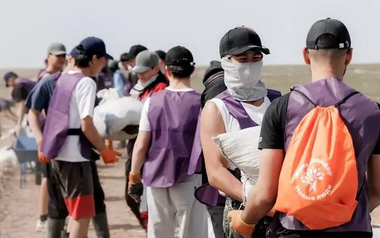 Жаңа адамдар