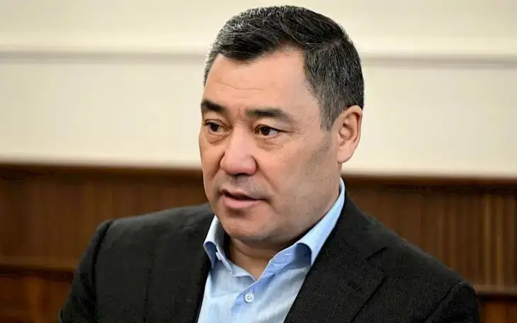  Садыр Жапаров Қырғызстаннан жасырын алтын шығару туралы видеоны фейк деп атады