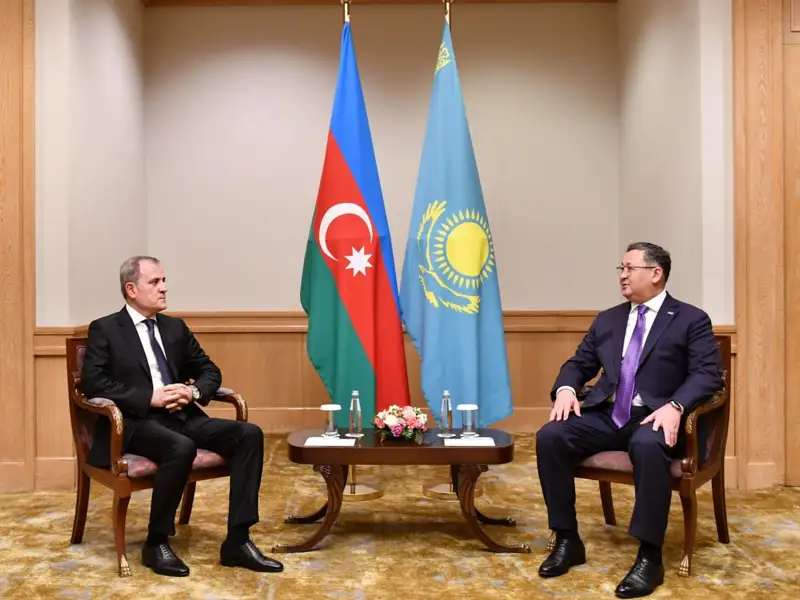 главы МИД Казахстана и Азербайджана
