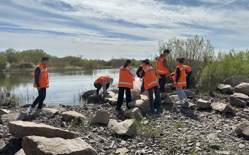 акмолинцы вышли на очистку побережья рек, озер и родников