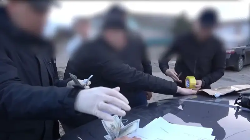  СҚО-да аудан әкімінің орынбасары пара алды деген күдікпен ұсталды