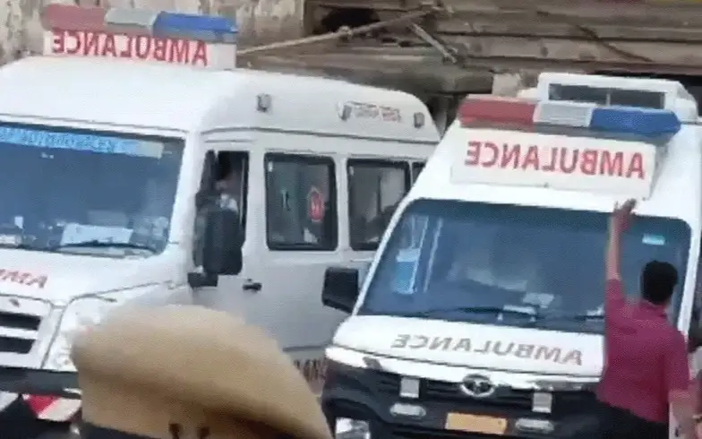 Обрушение шахтного подъемника в Индии: один человек погиб, 14 спасены