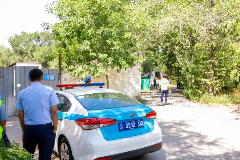 polıtsııa reıd