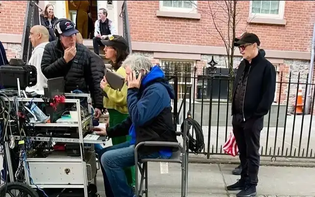 Нью-Йорк марказида актёр Стив Бушемига ҳужум уюштирилди