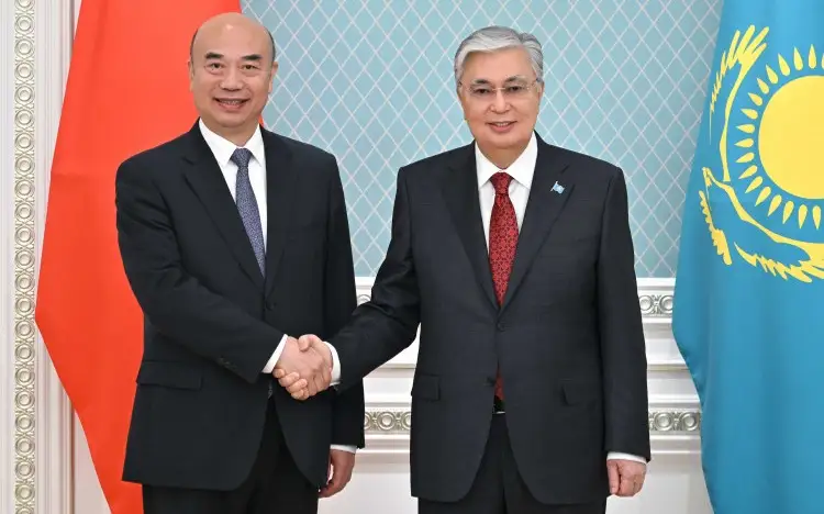 Президент Казахстана принял заместителя Премьера Госсовета КНР