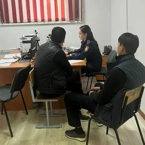 В Актобе хулиганы «сыграли» в футбол живым ежом