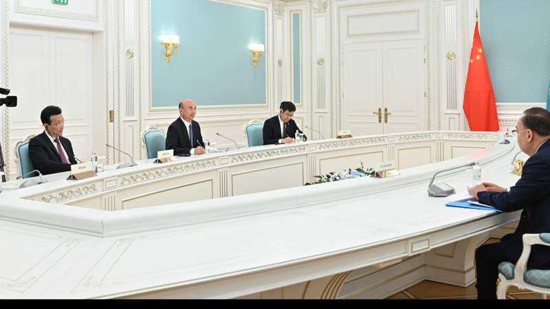 Президент Казахстана принял заместителя Премьера Госсовета КНР Президент Казахстана принял заместителя Премьера Госсовета КНР