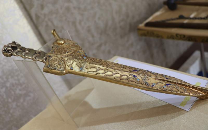 Уникальные экспонаты эпохи Казахского ханства привезли из Туркестана в Кокшетау 