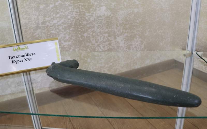 Уникальные экспонаты эпохи Казахского ханства привезли из Туркестана в Кокшетау 