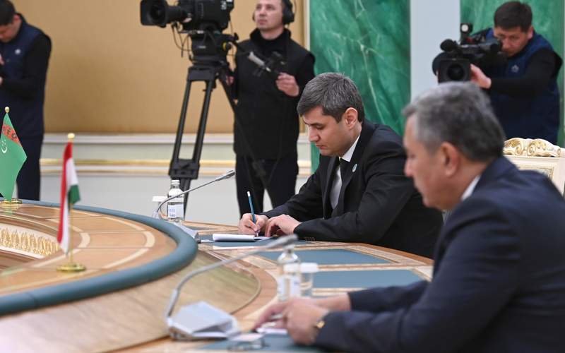 Президент РК принял секретарей советов безопасности стран Центральной Азии Президент РК принял секретарей советов безопасности стран Центральной Азии