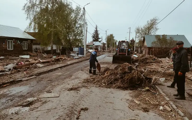 Около 800 человек задействованы в ликвидации последствий паводка в Петропавловске