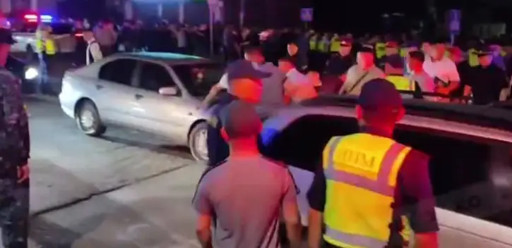 массовая драка в Бишкеке