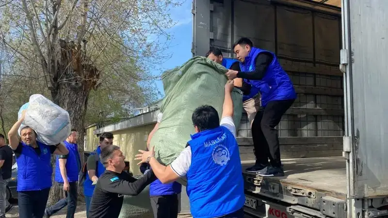 Almatydan sý tasqynynan zardap shekken aımaqtarǵa 592 gýmanıtarlyq kómek jóneltildi