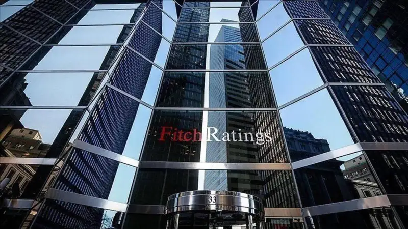  Fitch Ratings 