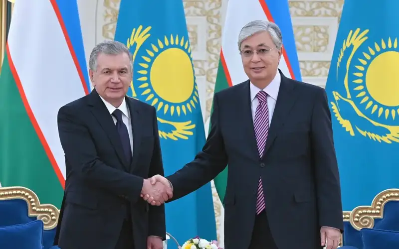 Uzbek President congratulates Kassym-Jomart Tokayev on his birthday