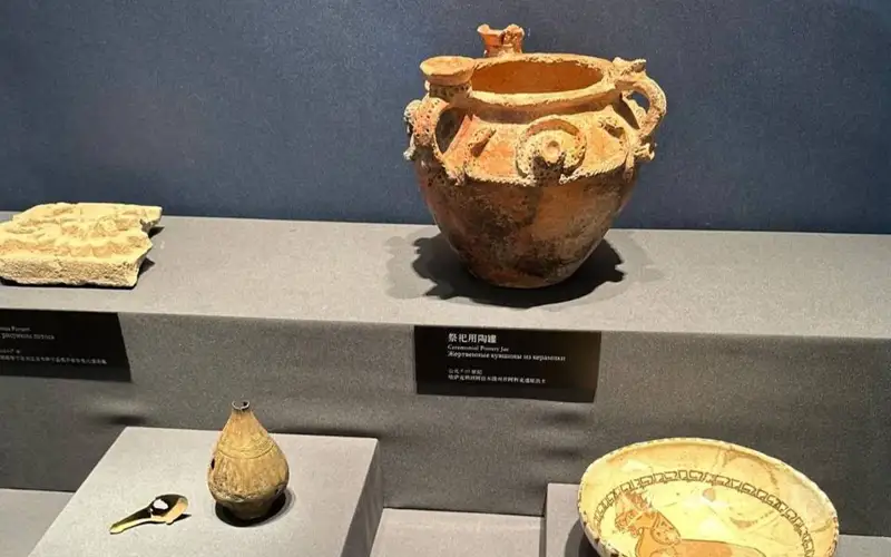 В Китае открылась выставка фонда Национального музея РК