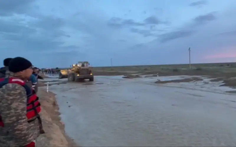 паводки, дорога